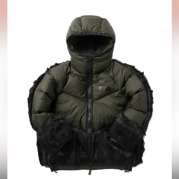 Sacai Nike Down Jacket Women's NIKE X SACAI NRG PARKA